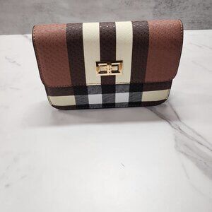 New  light brown  crossbody bag!!